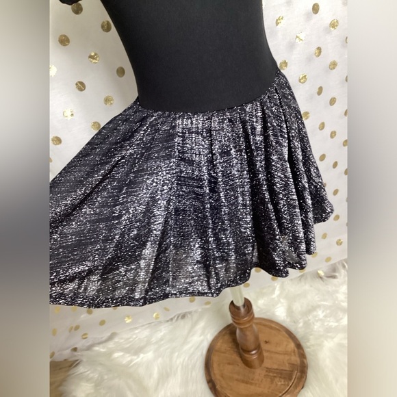 🌟NWT Girls Soft Black Metallic Christmas Dress sz 2T - Picture 4 of 10